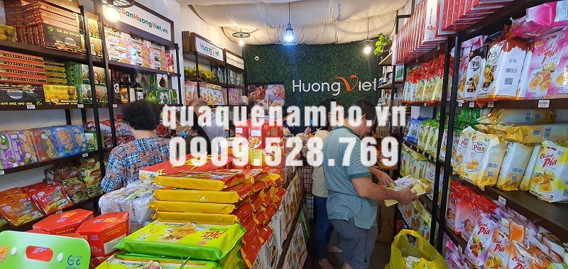 cửa hàng bánh kẹo quà tặng gần sân bay Tân Sơn Nhất 